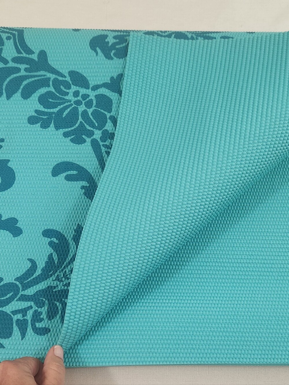Gaiam Yoga Mat IRibit Yoga Sling Bundle. - Picture 5 of 5